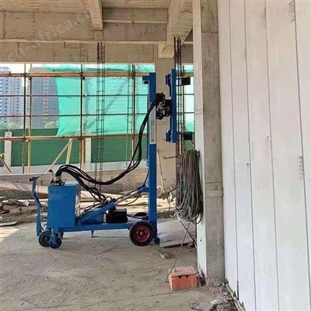 择众 全自动轻质板安装机 电动升降立板机 360度旋转自动夹紧