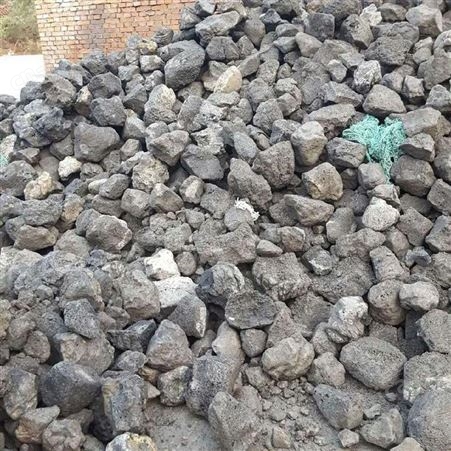 乾富厂家供应火山石 各种型号火山石 灰白色浮石
