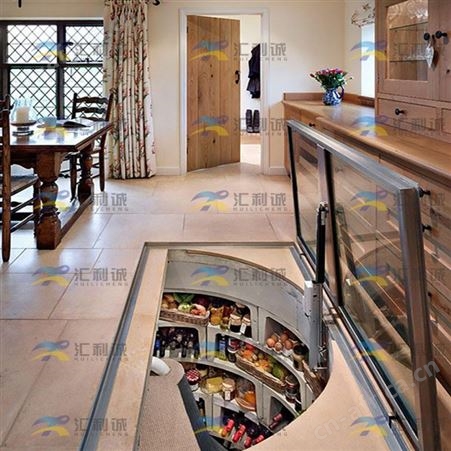 楼梯口位置地下室酒窖 金色不锈钢酒柜定制设计