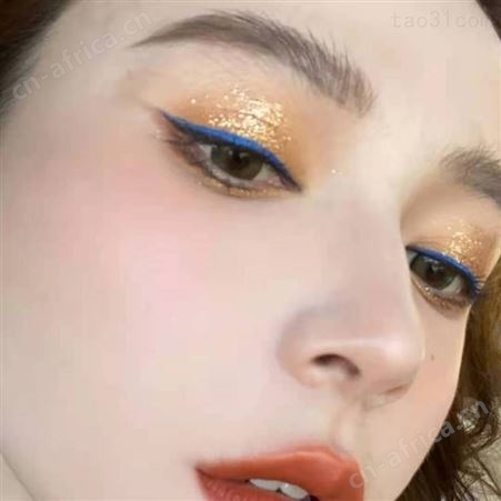 整体妆容搭配色彩