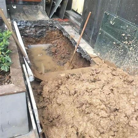 义乌拆墙挖污水池做隔油池 义乌挖水沟挖污水水管道电话