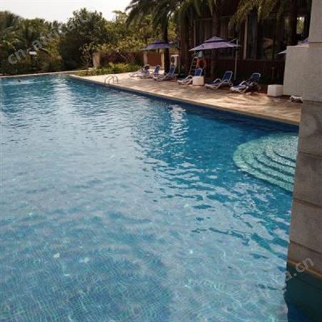 云南海边酒店大型泳池-酒店泳池设计工程-酒店天台无尽头泳池安装