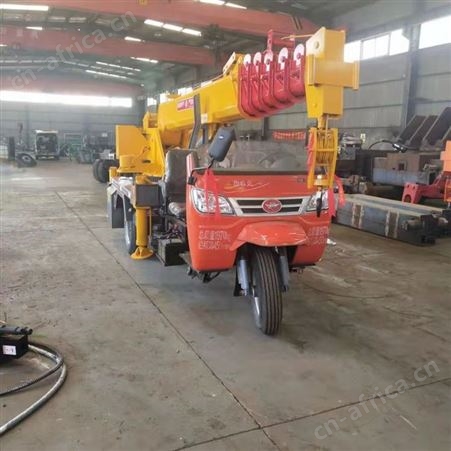楼板钢筋上梁用3吨5吨小型三轮吊车 创佳 农村建筑液压农用起重机